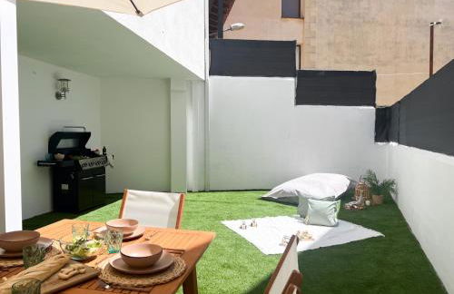 VillaHomes - Photo 27