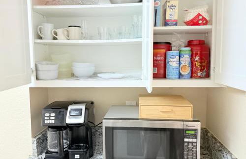 Near AT&T Stadium, UTA, Globe Life, Six Flags, DFW Airport, American Airlines Center with Games and Crib - Foto 27