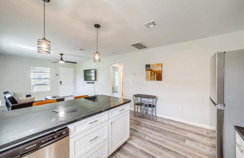 Remodeled Tulsa House with Yard about 4 Mi to Downtown! - Foto 11