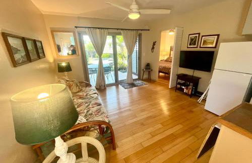 Beachfront 1 Bedroom Condo with Private Beach, Pool, Hot Tub - Foto 13