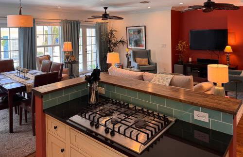 Palm Ridge House with Heated Pool and Cabana Near Beach - Foto 17