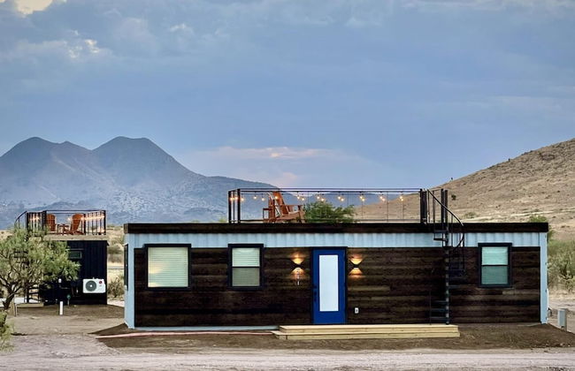 New Longhorn Stunning Container Home-in Alpine - Foto 1