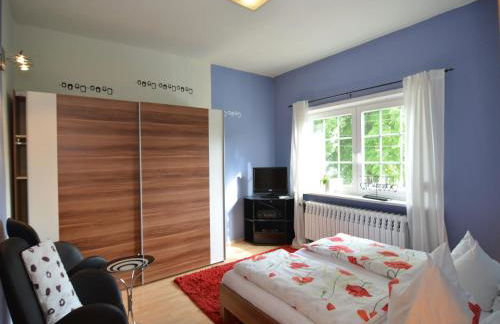 Charming Forest Escape for Two - Foto 24