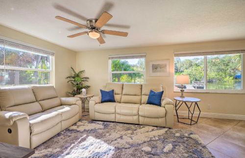 Riverfront Home with Putting Green and Boat Dock! - Foto 6