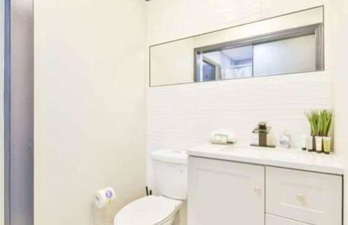 NEW! Lakefront|Lux|Games|HotTub|Dock|Friends+Fam! - Foto 38