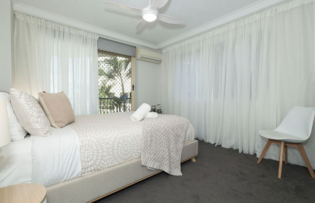 Bayview Beach Holiday Apartments - Photo 10