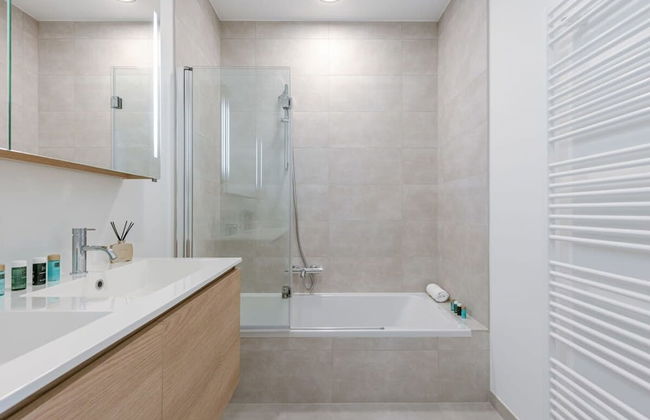 Stylish 2 Bedroom With Terrace and Parking - Foto 48