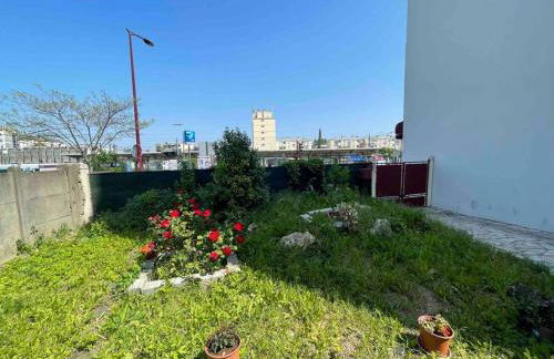 Cozy Station House & Direct Access to Paris - Foto 25