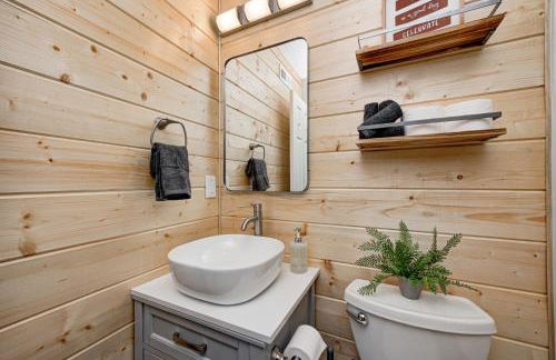 5 min to Grand Park, 1Level, Stocked Kitchen, King Bed, GameRm, Firepit, BBQ, Pet Friendly - Foto 18