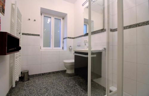 Luxury city apartment - view of river and castle - Foto 28