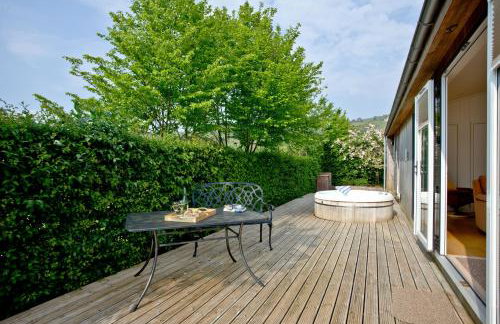 Amber Lodge, Strawberryfield Park - Hot Tub - Free WiFi & Parking - Photo 5