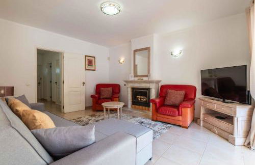 Villa Oasis, Piscina, Jacuzzi, Ténis e Praias! - Foto 11