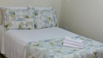 2 Quarto Mobiliado para 3 pessoas proximo a Unioeste -Universidade Estadual do Oeste do Parana e a BR 277 - Foto 5, towels