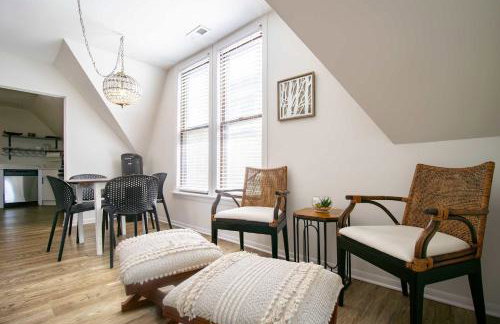 Chi-Town Hideout #2 - Near Metra - Foto 24