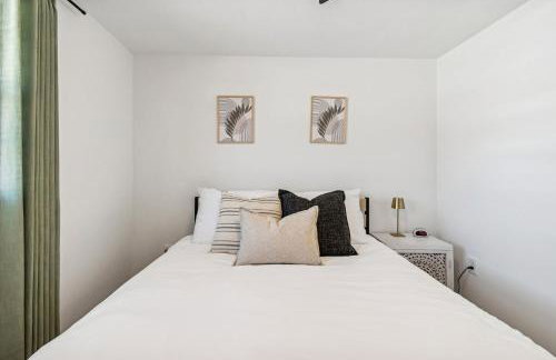 Elegant Largo Retreat, Sleeps 8, 10 Mins to Beach - Foto 25