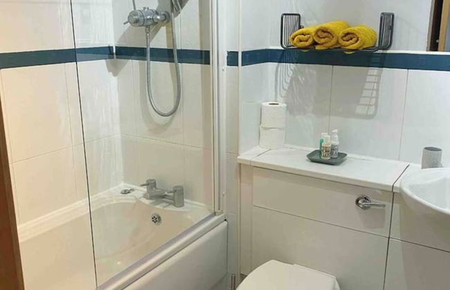 Glasgow City Escape - Spacious 3 Bedroom Apartment - Foto 20