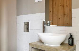 BnB Homes Modern Cozy Townhouse with 2 bedrooms and patio in the Old Town - Photo 15