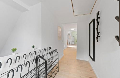 Moderne Monteurwohnungen in Nürtingen Zentrum Kitchen, Wifi, Smart TV - Photo 25