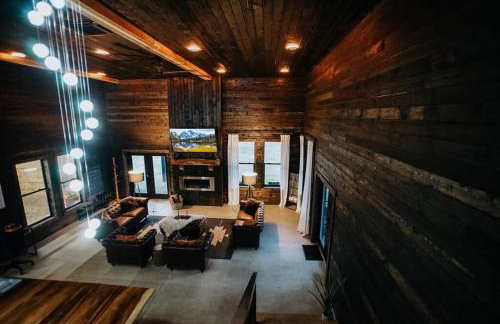 Luxe Nordic Barndominium Retreat at Black Pine - Foto 50