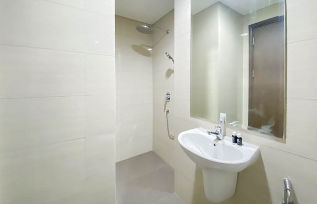 Cozy And Minimalist Studio Room Ciputra International Apartment - Photo 14