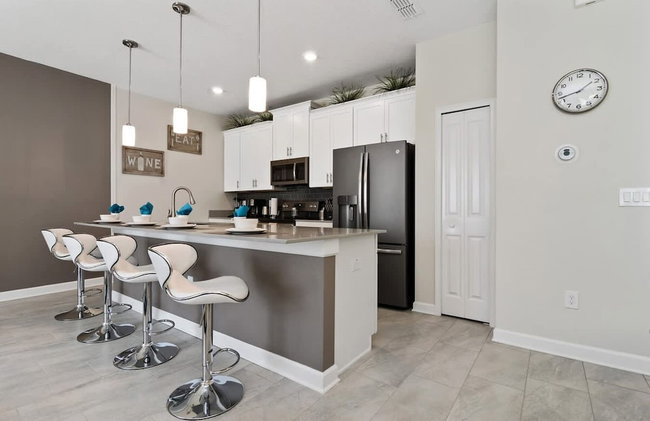 Four Bedroom Close to Disney w Screened Pool Storeylake 4910 - Foto 85