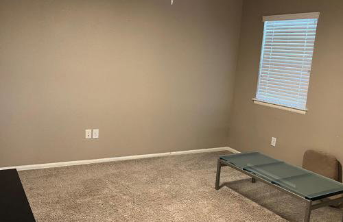 Stylish 4-Bed House - Spruce - Parking - Garden - Wi-Fi - Foto 23