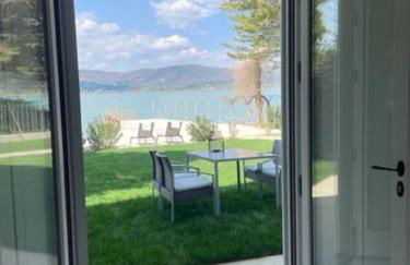 The Boathouse, at the lake - Photo 22