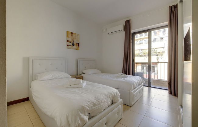 Modern 3BR Apartment in the Centre of Sliema - Foto 5