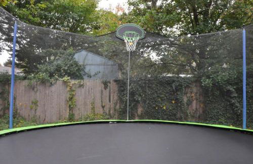 Family-Friendly Retreat With Trampoline & Grill - Foto 19
