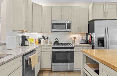 The Glarum House - Gorgeous Historic Home & AC! - Foto 17