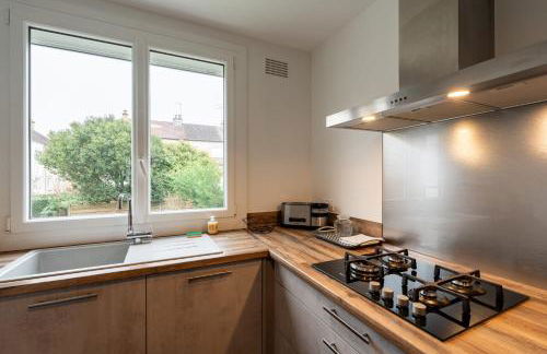 Le Bruxellois - Wifi - Parking - Foto 9