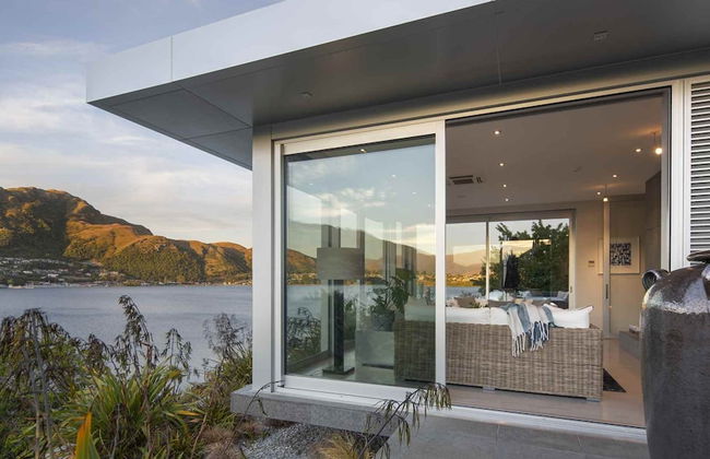 Supreme Lakefront Luxury Villa - Foto 18