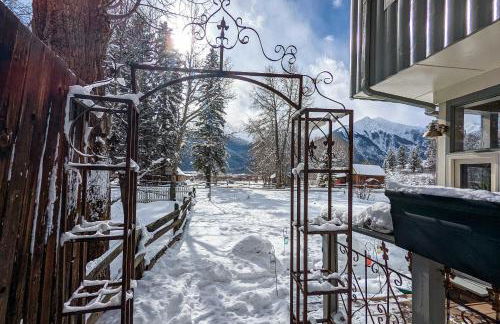 Lake Cabin with King Bed, Foodie Kitchen, and Views - Foto 37