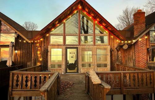 Cozy Indian Lake Chalet on Golf Course with Arcade/Gameroom - Foto 1