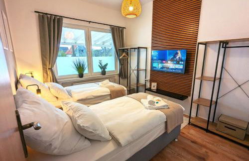 BesTime - 5 Schlafzimmer, Wohnzimmer, Küche, Waschtrockner, Terrasse, Smart-TVs, Netflix, Tischfußball - Foto 47