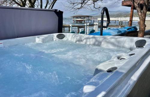 Smiling Otter Retreat! Waterfront/pool/spa/games! - Foto 5