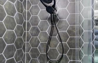 Sleek Urban Getaway Paristown-Highlands-Germantown - Foto 24