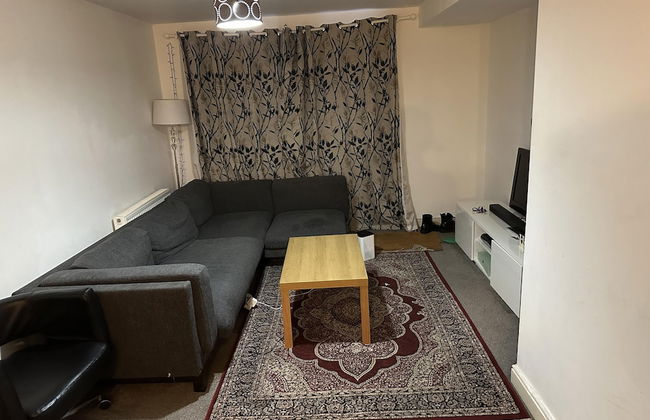 Immaculate 2-bed Apartment in Greenhithe - Foto 1