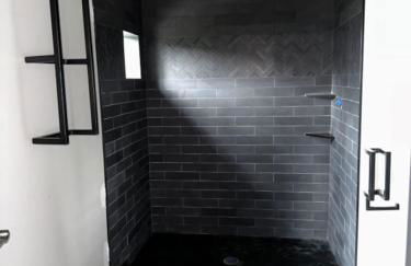 Big Cat Bungalows at The Haven - Lion 2 - Photo 8