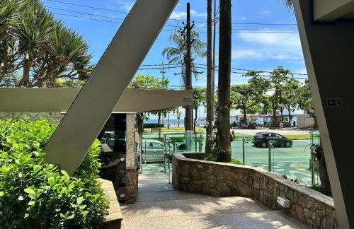 Frente Mar com garagem, Ar Condicionado e WI-FI grátis em Santos - Foto 3