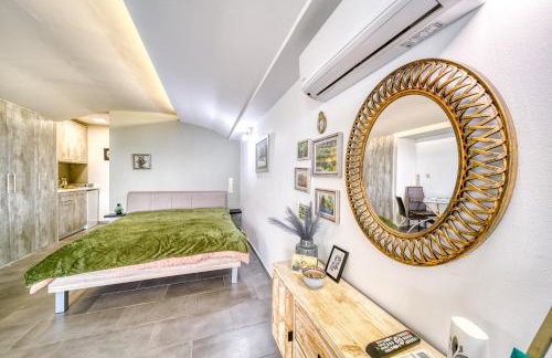 Magical View Studios 2 Asproneri, Kamena Vourla - Photo 47