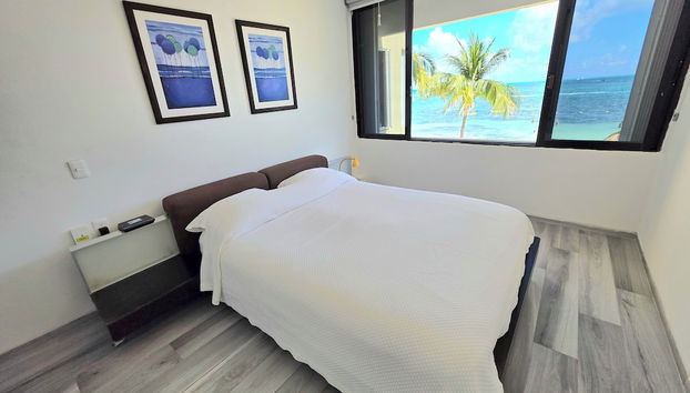 Oceanfront Condo at Unique Location - Foto 2, Habitación