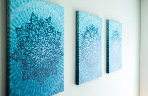 Pluxa Blue Sapphire Luxury Stay Free parking Free WIFI - Walk Everywhere, Travel, Biz, Leisure - Foto 22