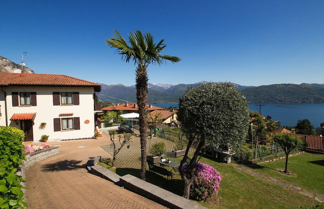 The Cottage on the Lake - Photo 20