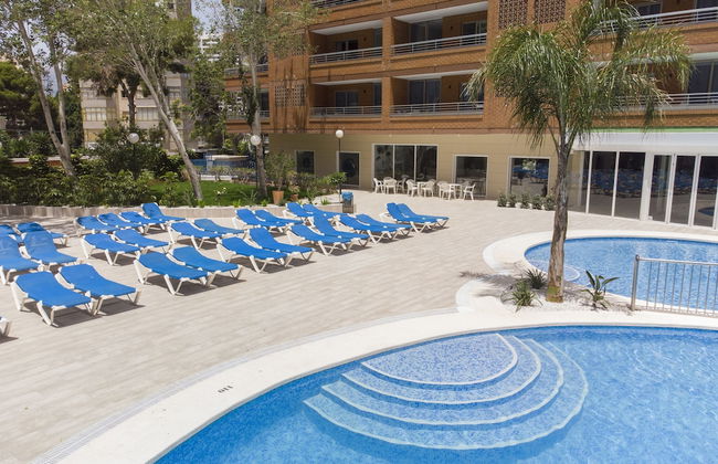 Aparthotel BCL Levante Lux - Photo 35