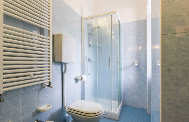 3 bedroom Apartment in Diano Castello with swimming pool and garden - Photo 18