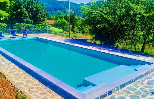 Holiday Home With Pool in Camporgiano - Foto 1