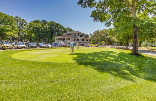 Sunset Beach Golf Condo with Pool about 2 Mi to Beach! - Foto 34