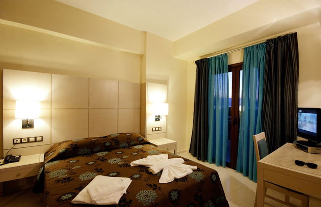 Theros Hotel - Foto 8