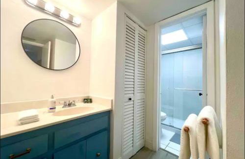 Miami International Airport 2 - Photo 26